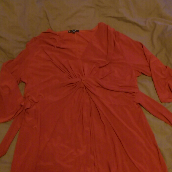 Red 3/4 Sleeve Dress - Picture 3 of 4